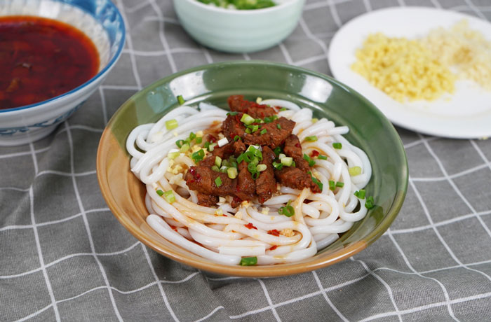 天涯镇肉臊子粉培训